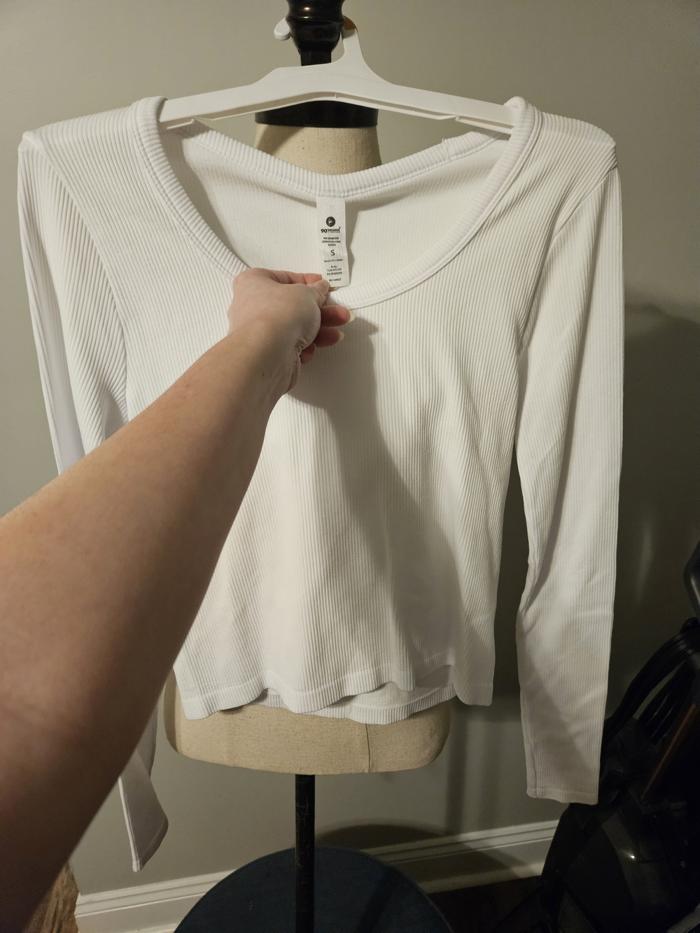 90 Degree By Reflex White Ribbed Long-Sleeve Scoop Neck Top- Small NWOT
